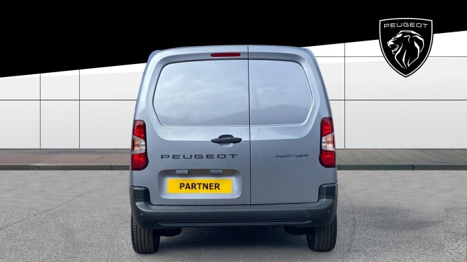 Peugeot Partner M Diesel 1.5 BlueHDi 100 Professional Plus Van - Image 6